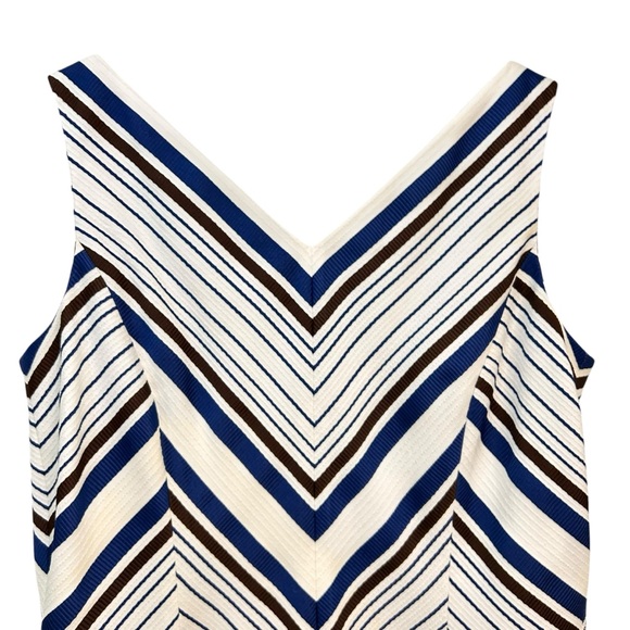 Worth NY Sleeveless Dress V-Neck Fit and Flare Blue White Black Stripes Size 12 - Picture 3 of 11